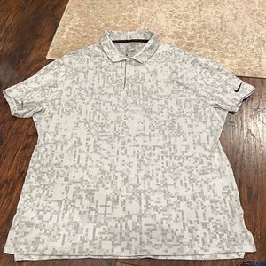 Nike Tiger woods edition Polo shirt Size large cool design all over